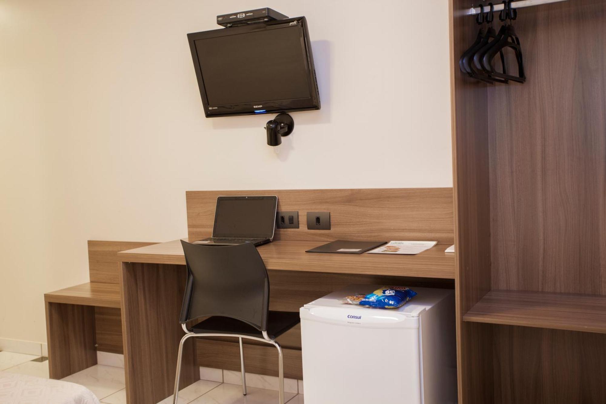 Estoril Hotel Marília Chambre photo