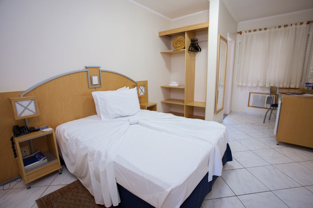 Estoril Hotel Marília Extérieur photo