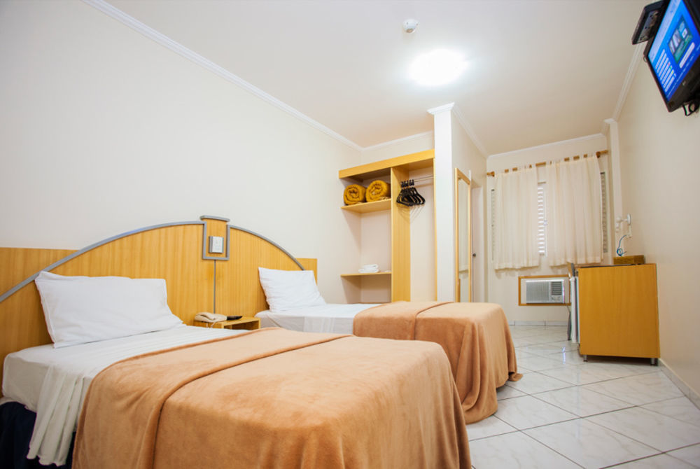 Estoril Hotel Marília Extérieur photo
